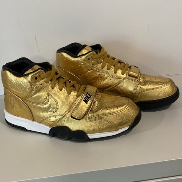 Nike Air Trainer 1 Premium Qs NFL Super Bowl 50 Metallic Gold 840169-700 sz - Picture 3 of 16